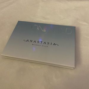 Anastasia moon child